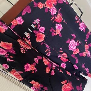 PINK Victoria’s Secret Ultimate Legging